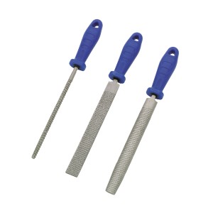 Jeu de râpes LUX, 3 pièces : Râpes plate, ronde et demi-ronde avec manche bleu.