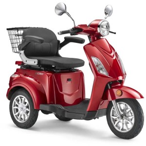 Rotes E-Mobil E3800 mit Korb, Sitz und drei Rädern. Ideal für komfortable Fahrten.