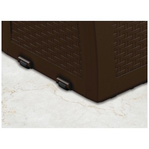 Gros plan sur la boîte de rangement Keter Samara Rattan 270 l marron avec roulettes.