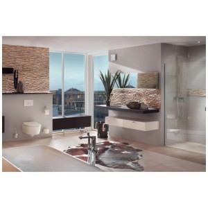 Bagno moderno con ventilatore bianco Marley Premium P14 (Ø 100 mm) a parete.