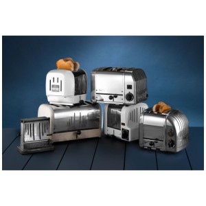 Tostapane Dualit Classic in metallo, lucidati, impilati in vari design.