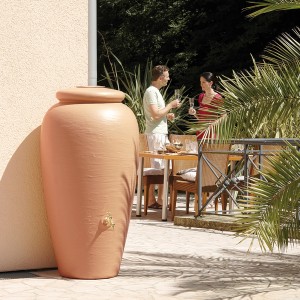 Serbatoio acqua piovana Garantia Amphora 500 l effetto terracotta. Contenitore decorativo per il giardino.