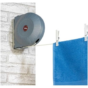 Stendibiancheria estensibile Wenko, grigio, lunghezza 15 m, con asciugamano blu e mollette.