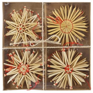 Set d'étoiles de paille à suspendre, Ø 11 cm, naturelles. 16 étoiles de Noël en paille avec fils rouges en boîte.