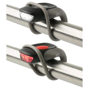 Kit d'éclairage vélo LED Urbanite Mira, noir, 2 pièces, avec éclairage avant et arrière en silicone.