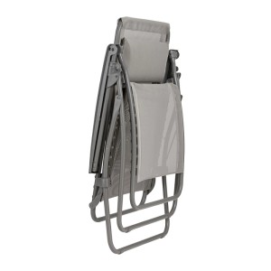 Sedia relax Lafuma R Clip Batyline piegata in grigio. Ideale per giardino e terrazza.