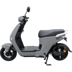 Grauer Gen2 Moblity Neo E-Scooter von der Seite. Moderner Elektroroller mit schwarzem Sitz, Trittbrett und Rädern.