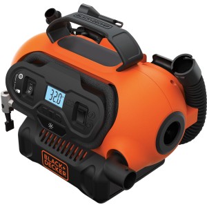 Gonfleur Black+Decker BDCINF18N, compresseur 11 bar avec écran digital et accessoires.