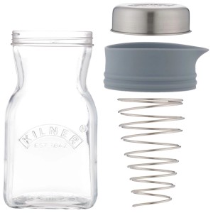 Kilner shaker per condimenti, 500 ml, vetro con componenti in acciaio inox e silicone.