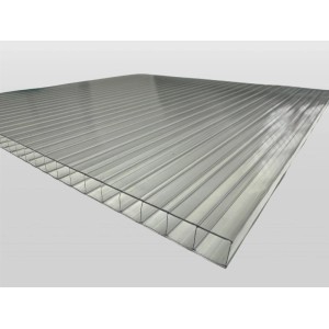 Pannello alveolare trasparente (200x105 cm, 10 mm) per rivestimenti di tetti e facciate.