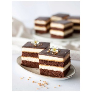 Telaio regolabile rettangolare in acciaio inox per torte e dolci.