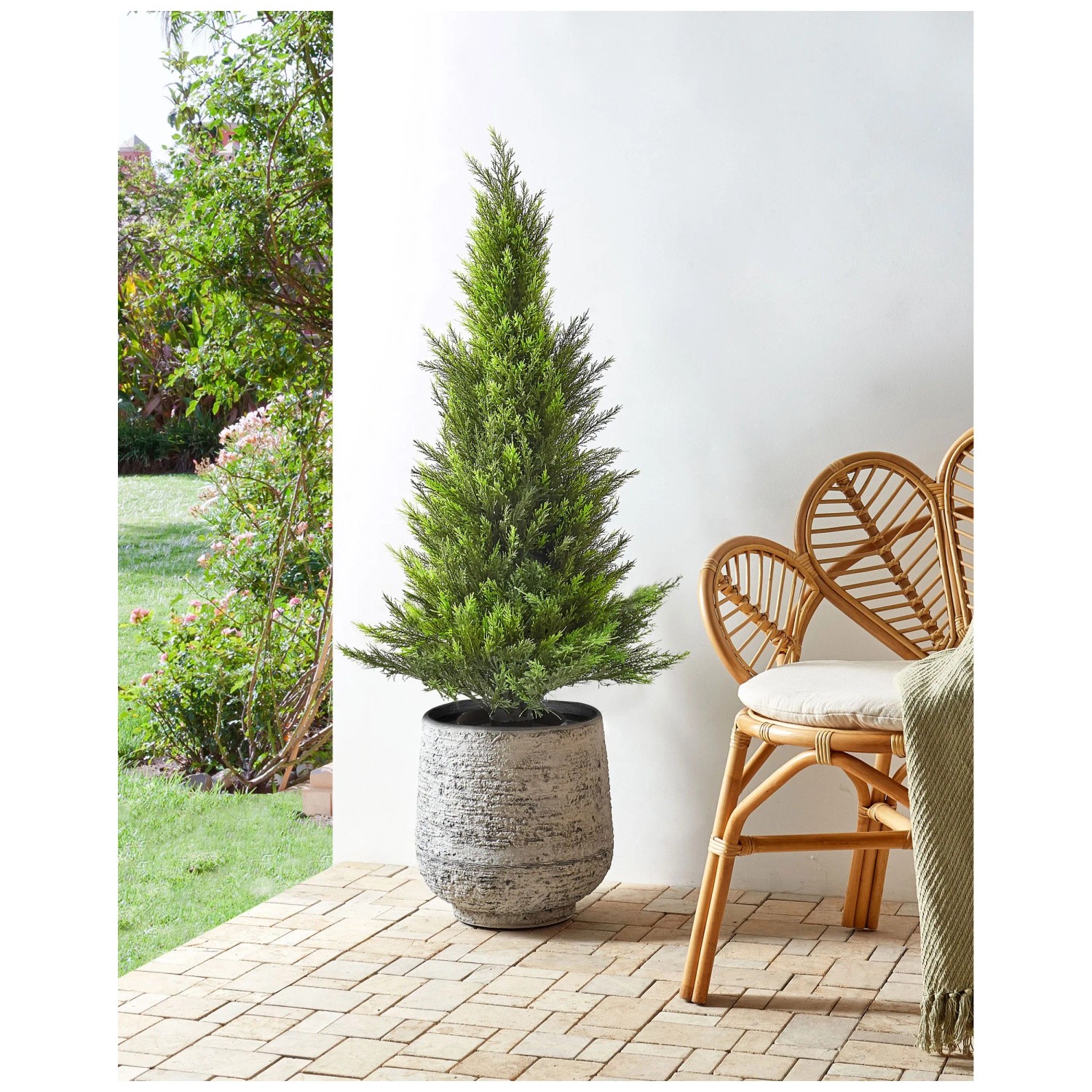 Beliani Kunstpflanze Cedar Tree Grn Hhe 120 cm