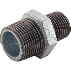 Reduziernippel aus Temperguss, 21 mm auf 26,4 mm, für verzinkte Rohre.