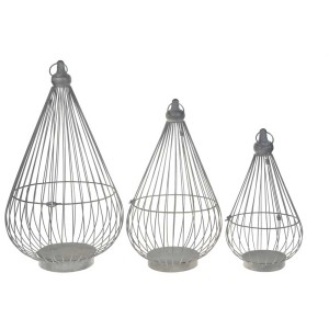 Lanternes en métal gris en trois tailles, style oriental, avec oeillet de suspension.