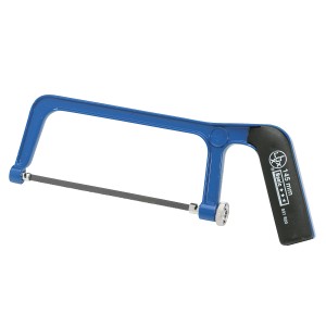 Scie universelle LUX Classic avec cadre bleu et poignée noire. Scie à métaux manuelle.