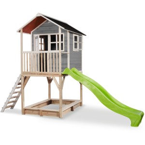 Maisonnette en bois grise EXIT Loft 700 avec toboggan et bac à sable.
