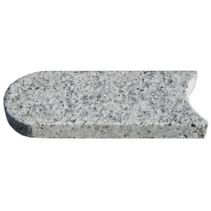 Bordure de jardin Euro Stone en granit gris clair.