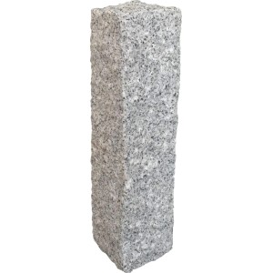 Palissade en pierre naturelle grise (50x10x10 cm) pour bordures de parterres et chemins.