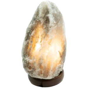 Lampada da tavolo grigia Globo Stone in cristallo di sale con base in legno. Lampada da tavolo di design per un'illuminazione d'atmosfera.