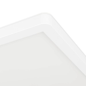 Plafonnier LED carré blanc Eglo Expert Minerario, 29x29 cm, idéal pour les pièces humides.