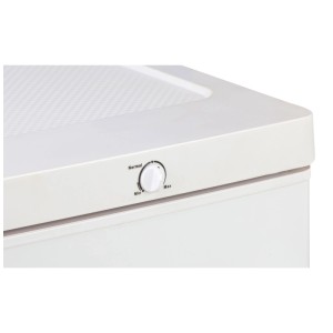 Dettaglio: Congelatore Domo DO91135F bianco con controllo della temperatura.