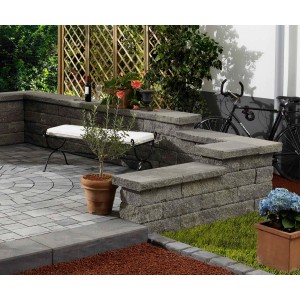 Élément d'extrémité de mur en pierre éclatée nuancé de gris (50x25x15 cm) comme mur de jardin.