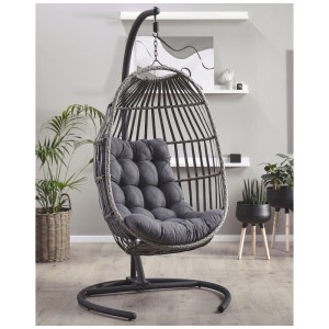 Sedia sospesa Beliani Sesia in polyrattan grigio scuro con cuscino e struttura in metallo.