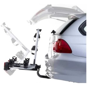 Porte-vélos Atera Strada pour vélos électriques sur voiture, rabattu pour accès au coffre.