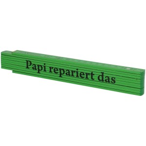 Grüner Gliedermassstab (2 m) mit der Aufschrift "Papi repariert das" als Geschenkidee.