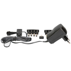 Alimentatore universale 600mA con vari adattatori per accessori audio.