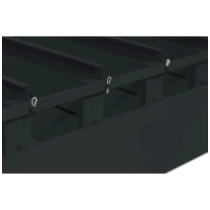 Dettaglio: Lamelle della pergola Colibri in alluminio nero con lamelle orientabili.