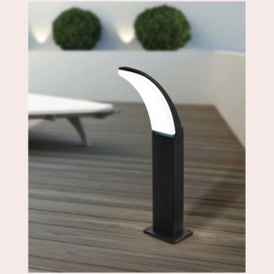 Moderna lampada da terra a LED Fiumcino in bianco e nero, alta 45 cm, per esterni.