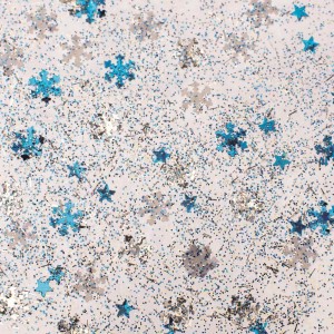 Glitzerkleber Confetti Snow: Blaue und silberne Sterne und Schneeflocken.