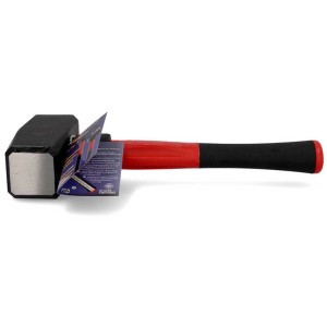 Masse Osca 2000 g avec tête carrée et manche rouge et noir.