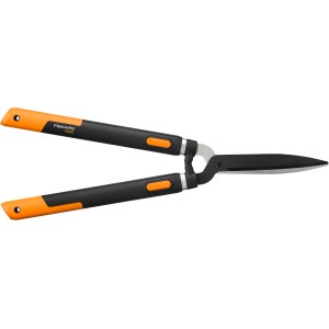 Cisailles à haie télescopiques Fiskars SmartFit HS86 avec poignées noires et touches orange.