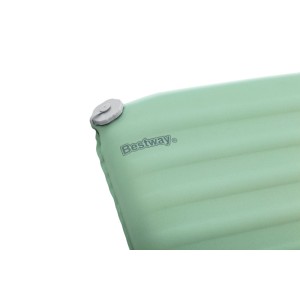 Dettaglio: Materassino gonfiabile verde Bestway ComforTrek con valvola. Ideale per il campeggio.