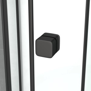 Gros plan : Poignée de porte noire mate de la cabine de douche complète Aurlane Essential.