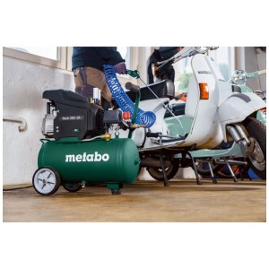 Metabo Ausblaspistole BP 500 DL, grün, mit langem Blasrohr und blauem Schlauch. Ideal für Reinigung in Werkstatt, Kompressor Zubehör.