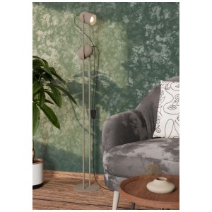 Lampadaire Eglo Tilston couleur sable avec deux spots, hauteur 142,5 cm, dans un salon.