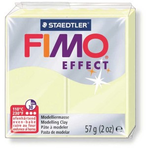Paquet de pâte à modeler Fimo Effect, phosphorescente, 57g. Idéal pour les projets de modelage créatifs.