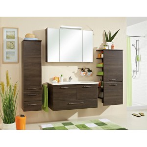 Vasque en céramique blanche Pelipal, faisant partie d'un ensemble de meubles de salle de bain avec meubles sous-vasque et armoire de toilette.
