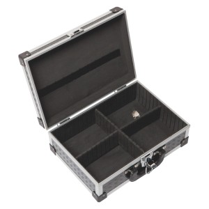 Mallette universelle LUX AKG 120 noire ouverte avec compartiments, idéale pour ranger les outils.