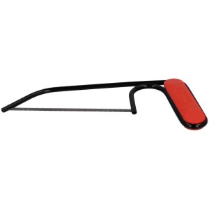 Scie à métaux Puk avec lame de 145 mm pour travaux de précision.