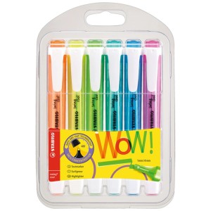 Set di 6 evidenziatori Stabilo Swing Cool in colori assortiti in custodia di plastica trasparente.