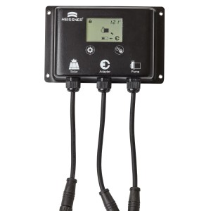 Centralina del set pompa solare ibrida per laghetto Heissner con display e connessioni via cavo.
