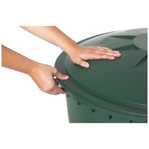 Apertura del coperchio della botte per acqua piovana Garantia verde rotonda (210 l).