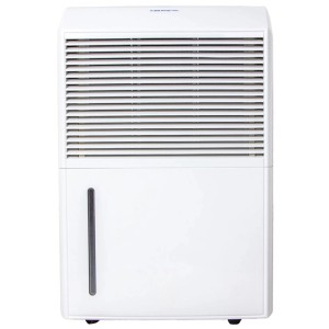 Déshumidificateur Kibernetik M50 blanc avec lamelles et réservoir d'eau. Régule l'humidité des pièces.