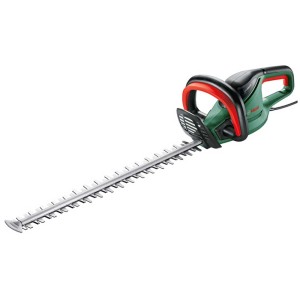 Tagliasiepi elettrico Bosch UniversalHedgeCut 65 con lama da 65 cm per tagli precisi.