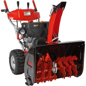 Fraise à neige thermique Al-Ko Snowline 700 E avec démarrage électrique et pneus à crampons.