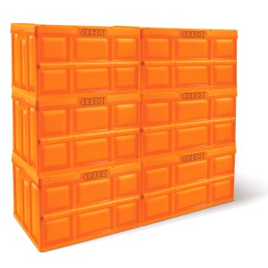 Boîtes pliantes OBI orange empilées, 46 l, idéales pour un rangement peu encombrant.